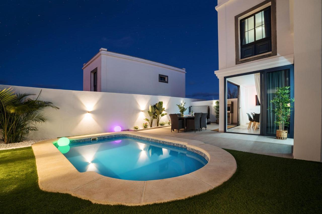 Villa Palmera Jacuzzi Яйса Экстерьер фото