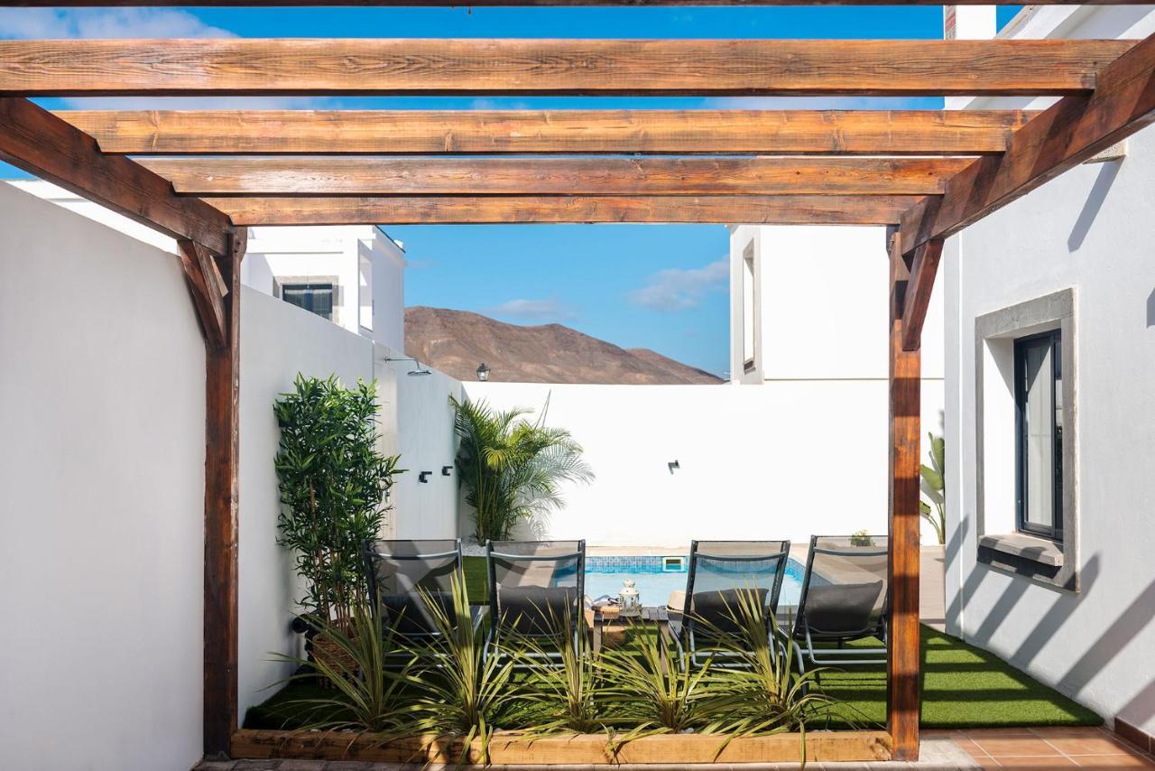 Villa Palmera Jacuzzi Яйса Экстерьер фото